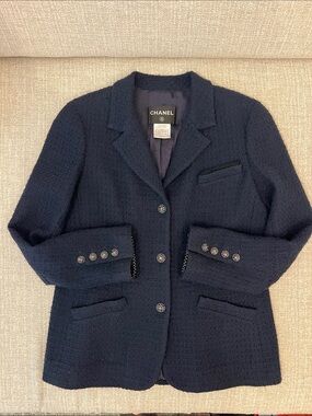 CHANEL 08A Navy Wool Cashmere Tweed Blazer Jacket CC Buttons FR 44